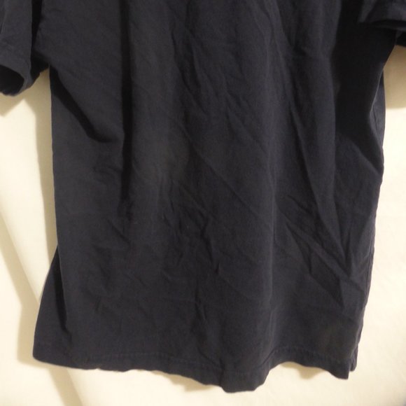AIRWALK, short sleeve t-shirt, navy with design on front and print on back, EUC - Picture 11 of 11